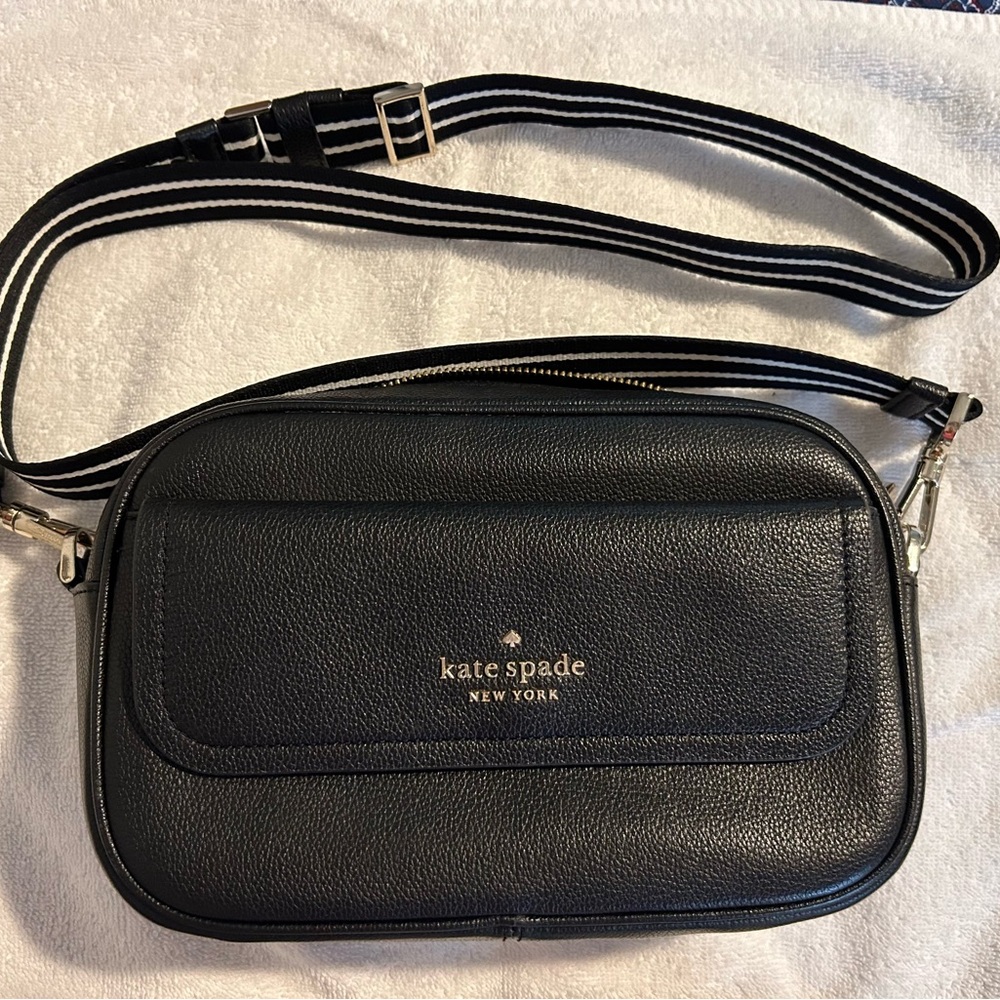 **EXCELLENT** condition Kate Spade black crossbody